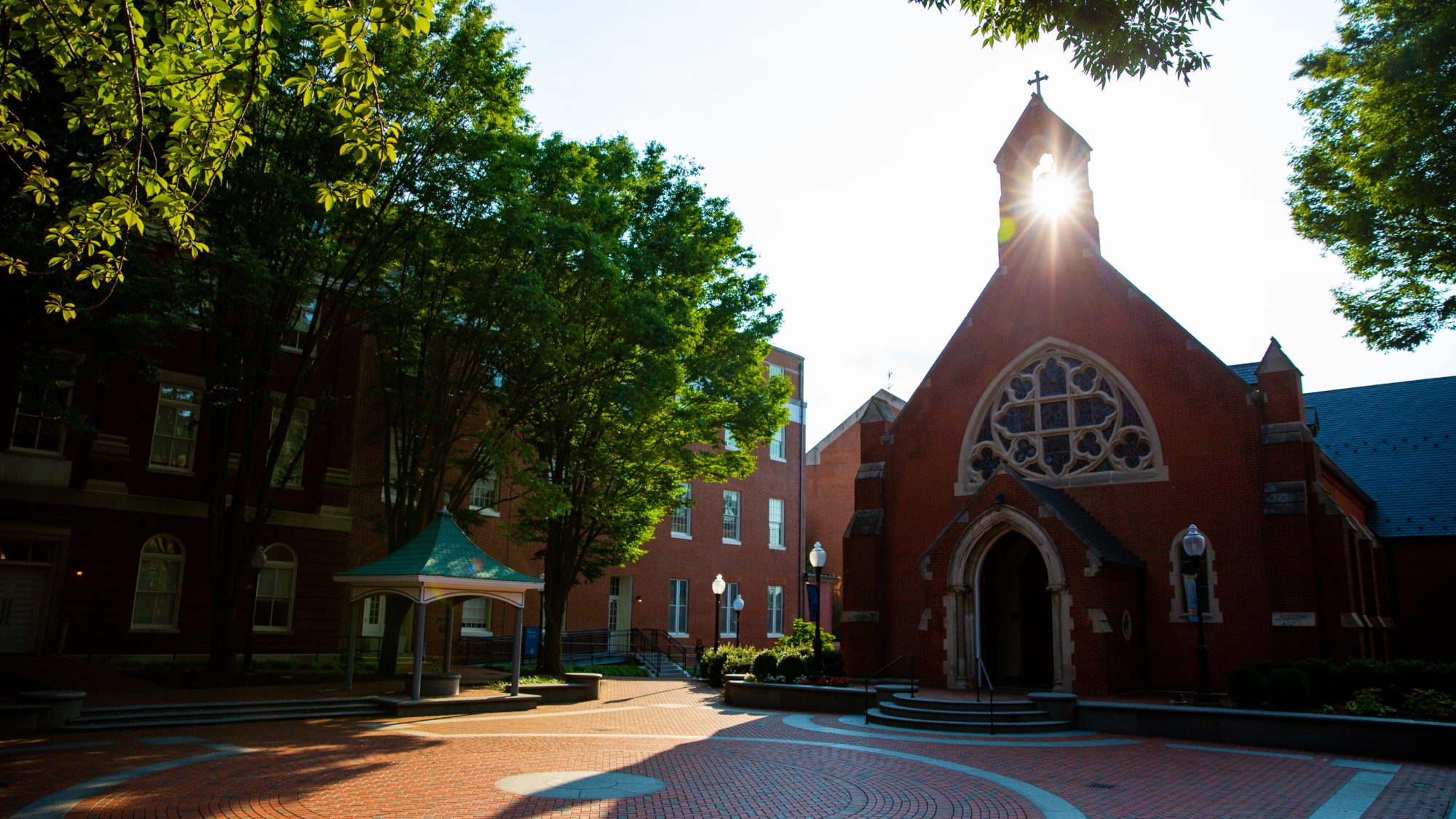 Dahlgren Chapel quad