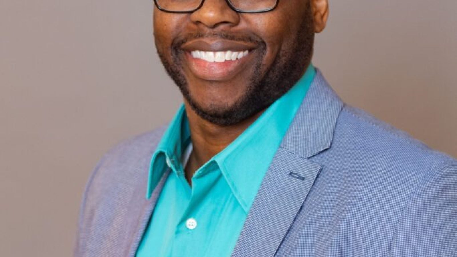 A headshot of Tony McCright, a graduate of Georgetown&#039;s Pivot Program