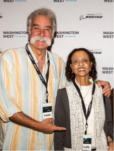 Harold Mintz (left) donated his kidney to Belay Gennet (right) in 2000. 16 years later, they stand together smiling.