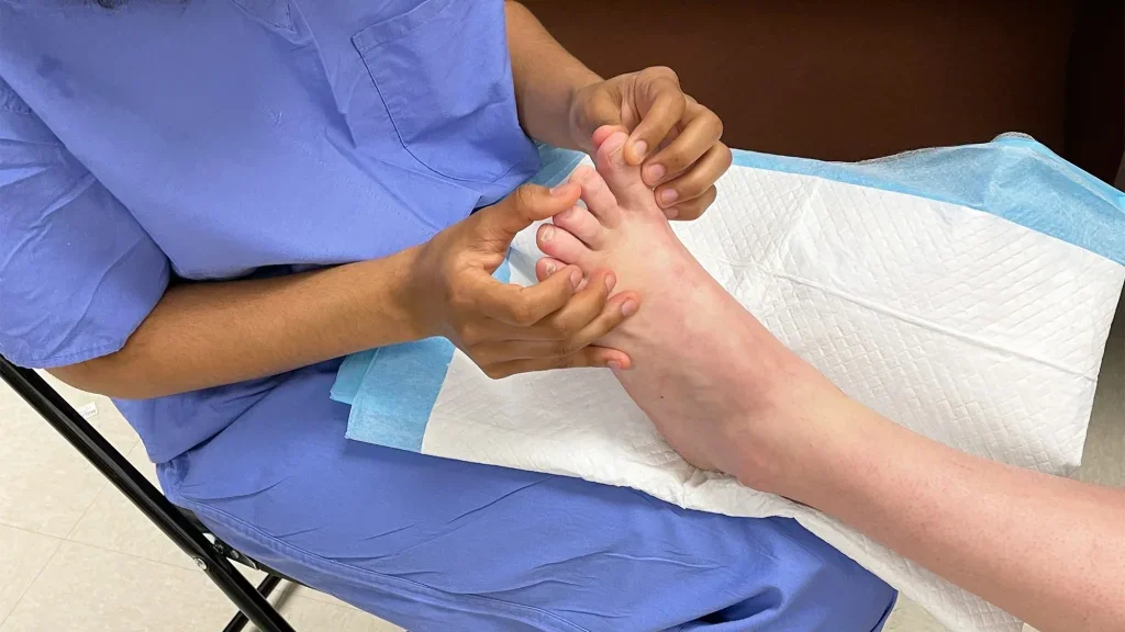 Medical Students Serve Unhoused With Foot Clinics