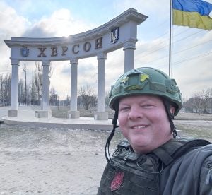 Himmer in body armor in Ukraine