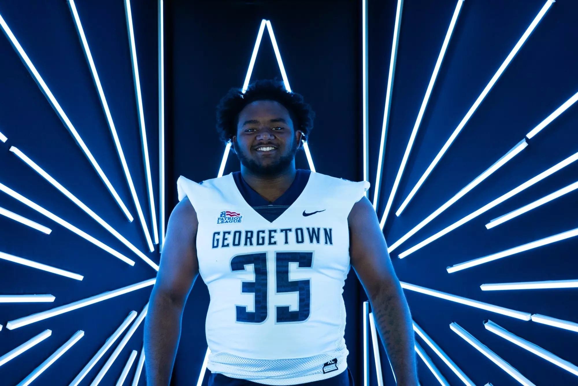 VeRon Garrison (B'25) in a GU football uniform