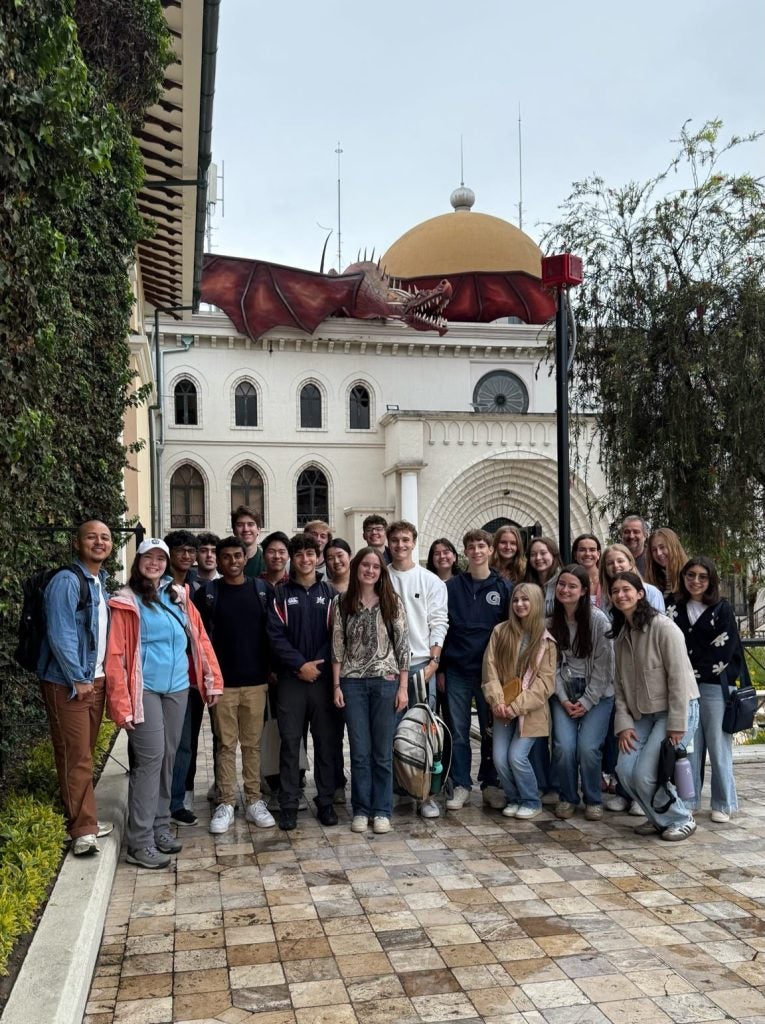 Group of students outside in Quito