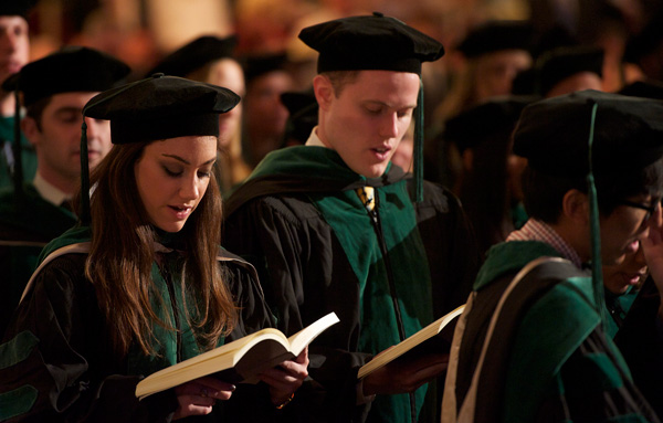 Graduates Recite Hippocratic Oath