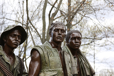 Statue of three Vietnam War soldiers