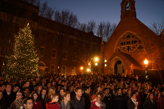 Students, faculty, staff and neighbors gather for the annual tree lighting in Dahlgren Quadrangle. 