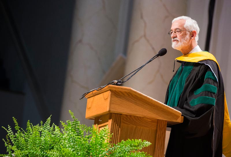 Dr. Kelley Skeff delivers School of Medicine commencement address